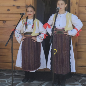 devojcice pevaju 