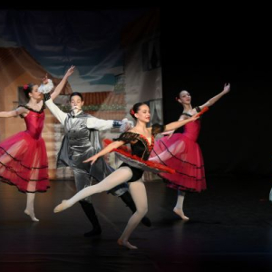 cetiri balerine na sceni