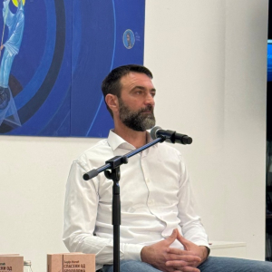 Александар Лојаница